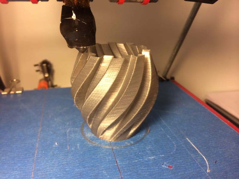 3D Printing a Spiral Vase using Continuously Incrementing Layers.
