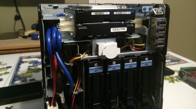 HP MicroServer N40L: